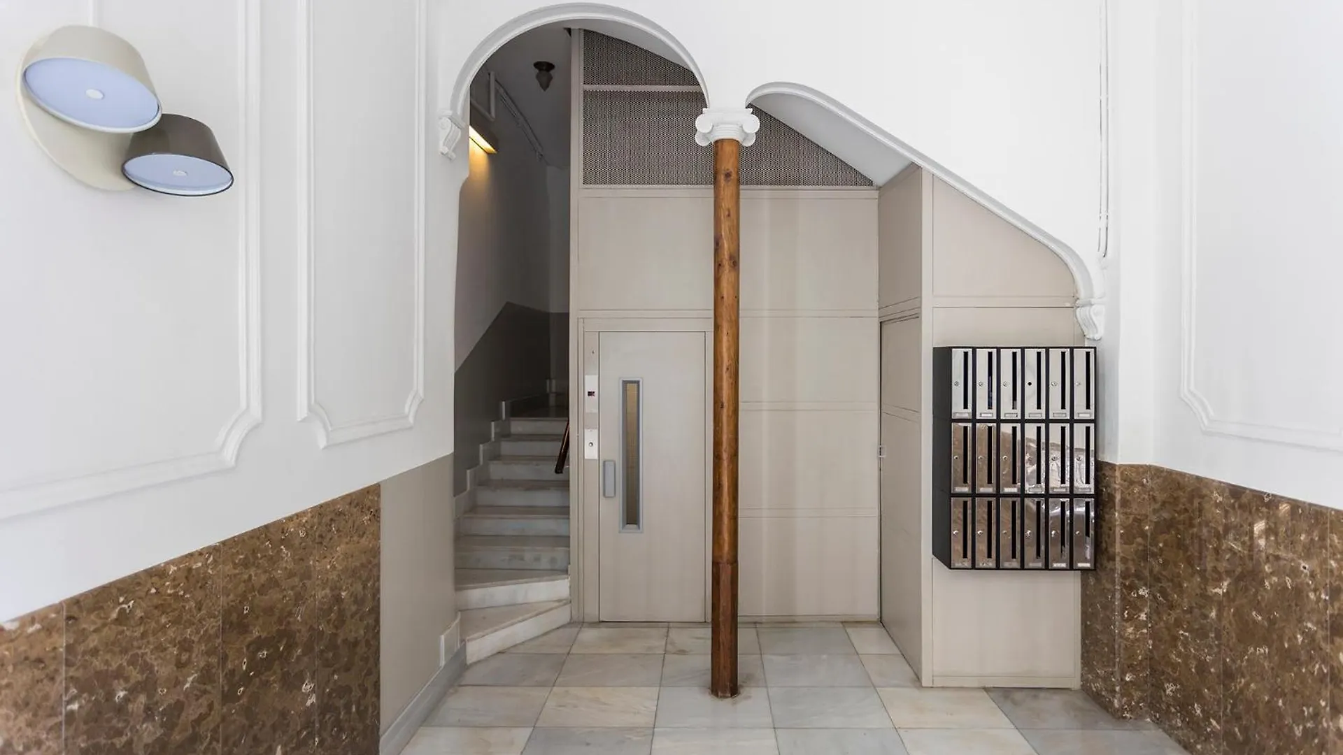 Enjoy Apartments La Riera One Barcelona Spain