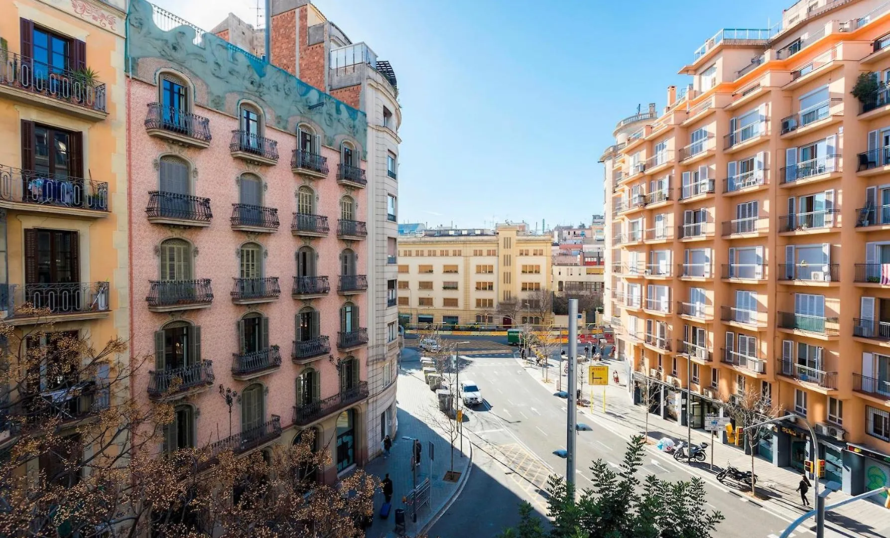 Enjoy Apartments La Riera One Barcelona 0*,