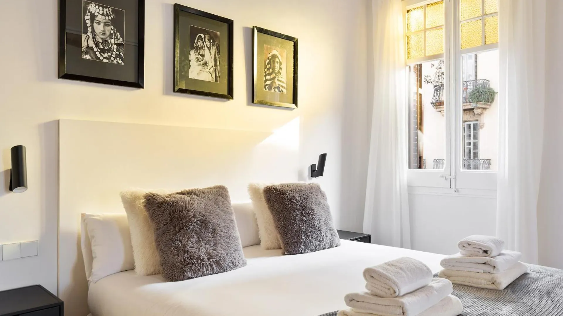 Enjoy Apartments La Riera One Barcelona 0*,  Spain